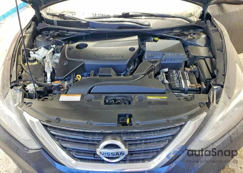 2018 Nissan Altima 2.5 z USA, uszkodzony, nr VIN 1N4AL3AP7JC139914